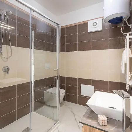 Perlanera Aparthotel 3*